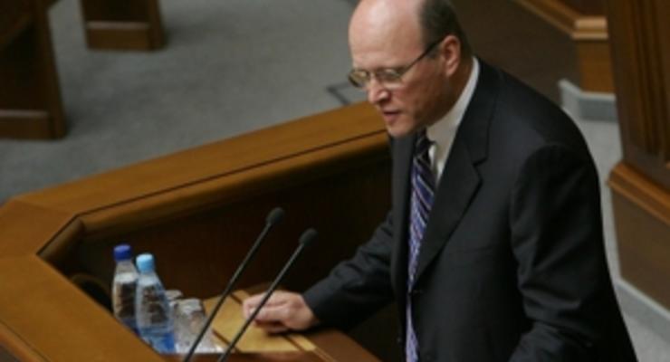Зварич назвал "политическим бандитизмом" внесение изменений в регламент Рады