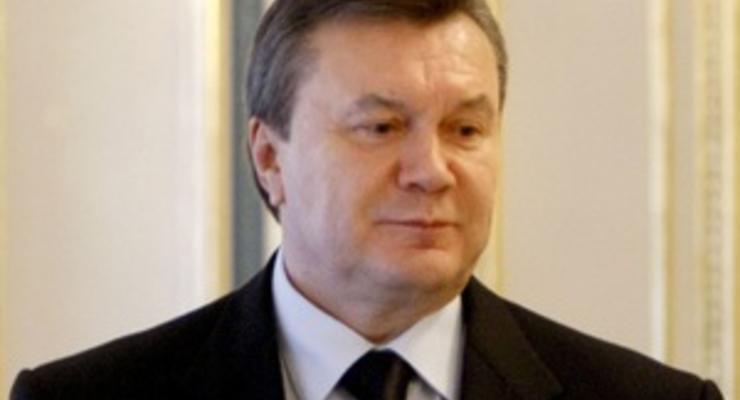 Янукович призывал нового министра обороны реформировать армию