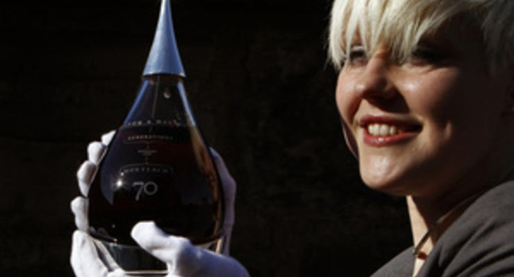 В Эдинбурге представили самый старый односолодовый виски в мире