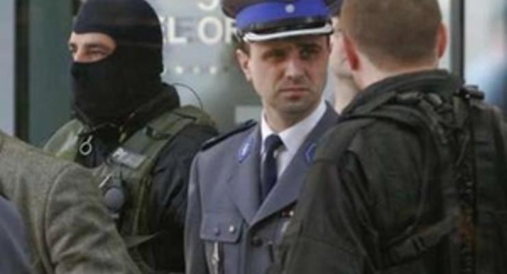 В Польше по дороге в банк похищены почти два миллиона долларов