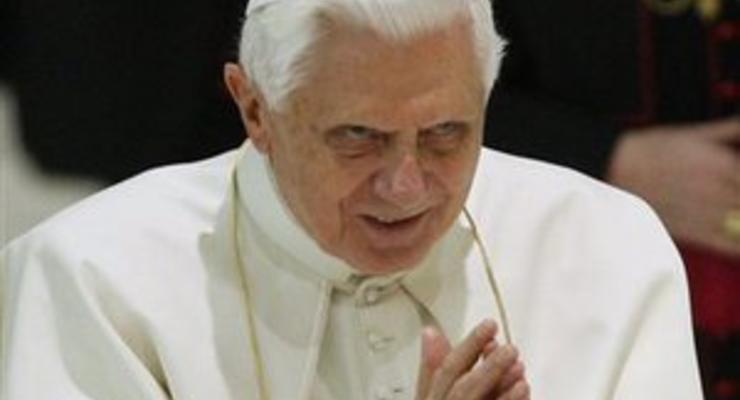 Папа Римский попросил прощения у жертв ирландских священников-педофилов