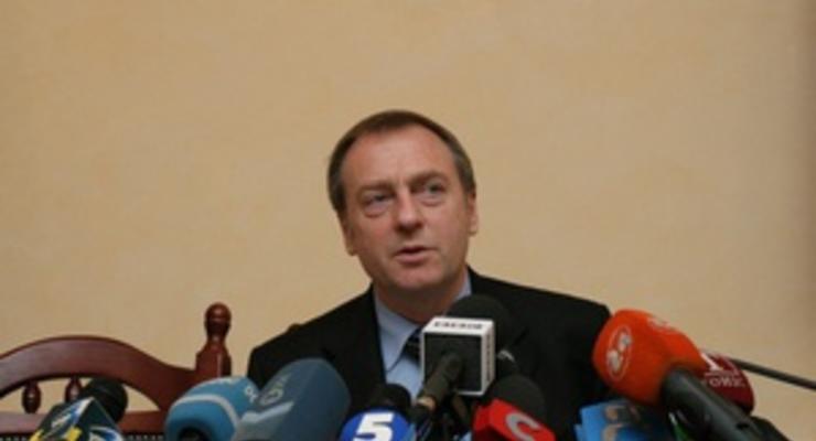 Минюст обещает разработать новую редакцию закона о борьбе с коррупцией за два месяца