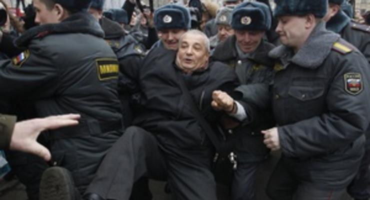 На Триумфальной площади Москвы задержали около 30 человек