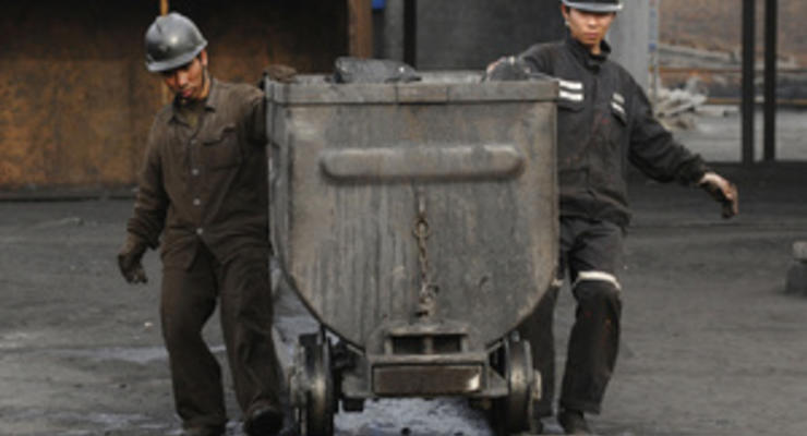 В китайской шахте произошел взрыв газа: под землей остаются около 100 человек
