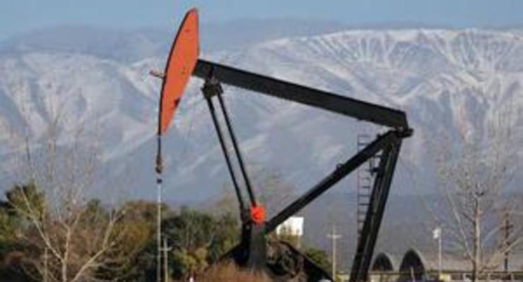 Рынки: Нефть продолжает дорожать