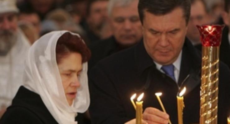 Газета Сегодня узнала, где отстоят Всенощную Янукович и Тимошенко. В церковь пойдет даже лидер КПУ
