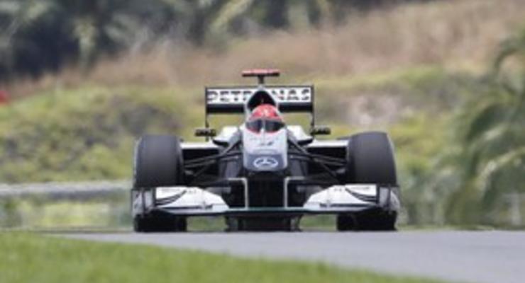 Гран-при Малайзии: Шумахер сошел на 10-м круге