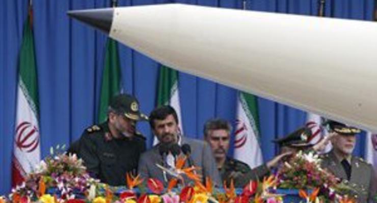 Ахмадинежад: Армия Ирана настолько мощна, что никто не посмеет напасть