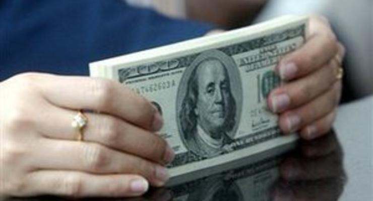 Межбанк: гривна пробила семимесячный минимум к доллару