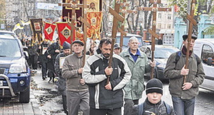 В украинских городах прошли немногочисленные Русские марши (обновлено)