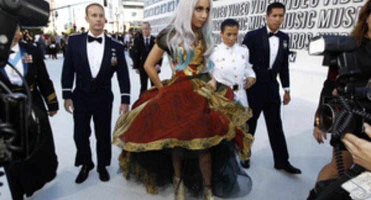 Россиянке, угрожавшей убить Lady GaGa, запретили приближаться к певице