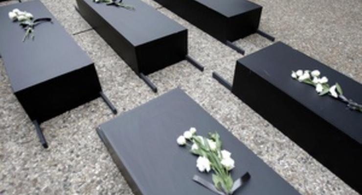 В Германии выпустили гробы для геев