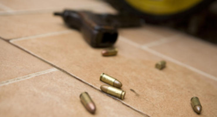 В Житомирской области учитель повесился после того, как из его пистолета один ученик выстрелил в глаз другому