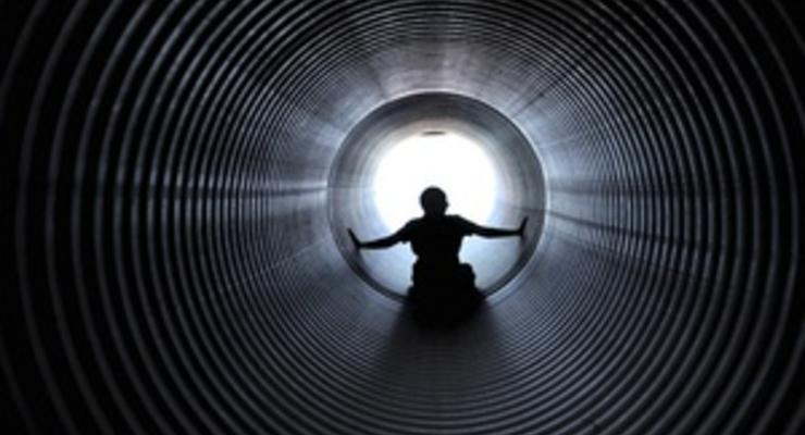 Ученые объяснили, почему перед смертью люди видят свет в конце тоннеля