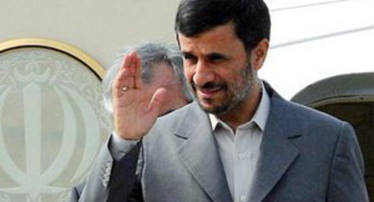 Ахмадинеджад: Игра WikiLeaks не стоит того, чтобы ее комментировать