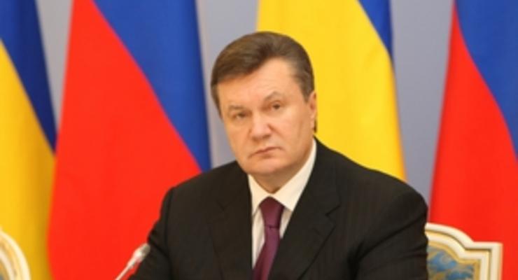 Имиджмейкеры Януковича отговорили его от получения звания профессора МГУ - политолог