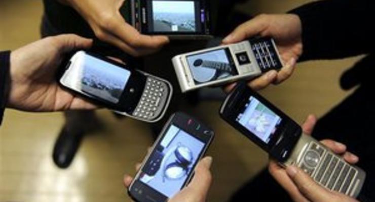 Исследование: Более половины владельцев смартфонов равнодушны к бренду своего телефона