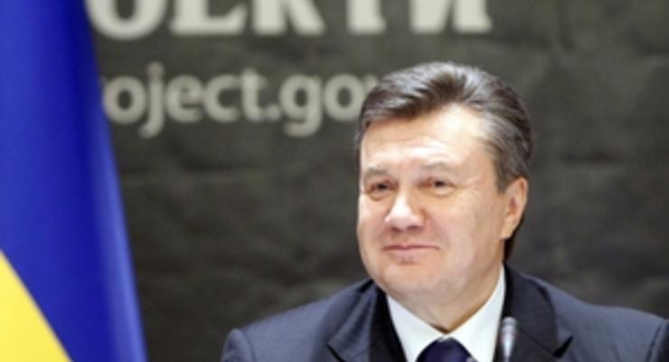 Янукович сократил количество министерств