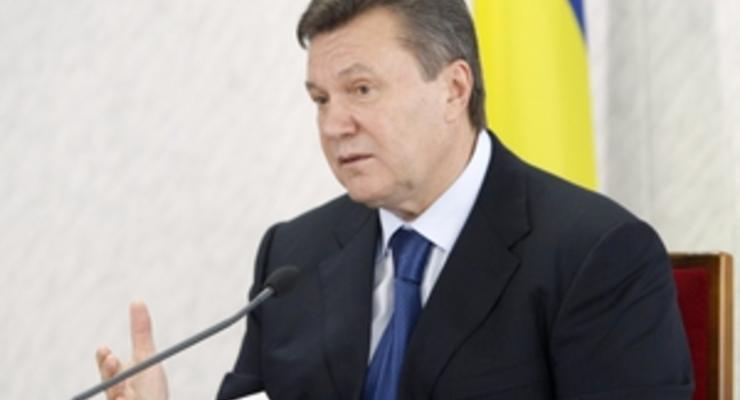 Опрос: Почти 40% украинцев не поддерживают действия Януковича