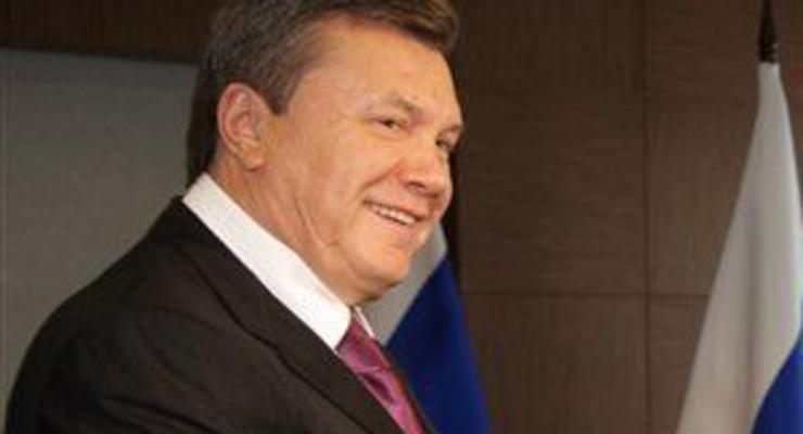 Янукович: Должностные лица будут декларировать доходы своих ближайших родственников
