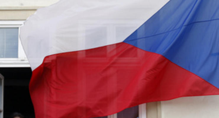 Чехия грозится приостановить работу своего консульства в Киеве
