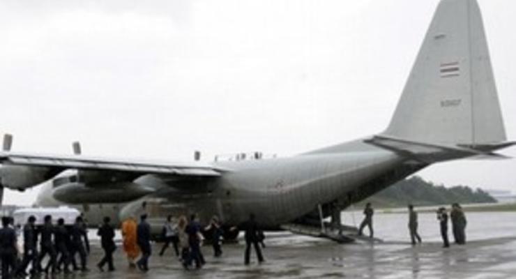 В Казахстане совершил аварийную посадку военный самолет США