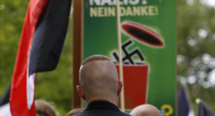 СМИ: Одну из деревень на востоке Германии захватили неонацисты