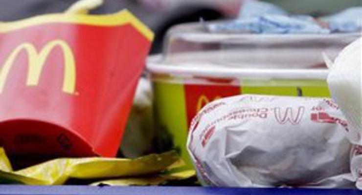 МВД: Ртуть в чизбургер из львовского McDonald's залила подруга потерпевшей