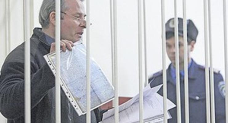 Дело Лозинского: один из обвиняемых заявил, что следователи душили его подушкой