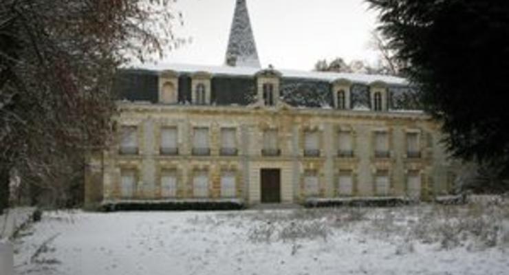 Французский замок диктатора-людоеда продали за 915 тысяч евро