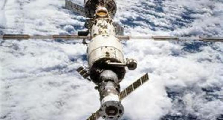 Экипаж МКС готовится  к первому в этом году выходу в открытый космос