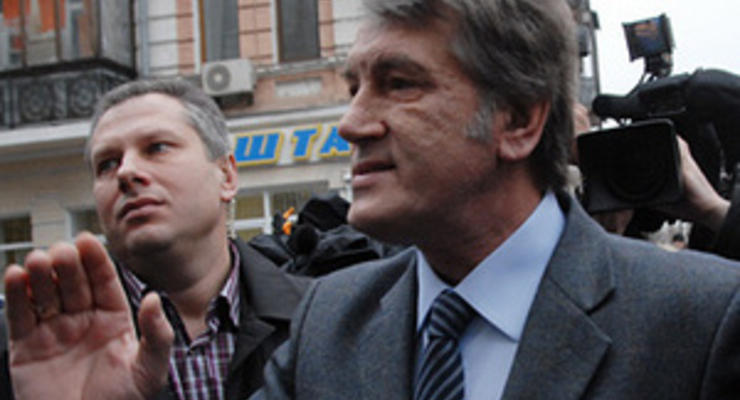 Ющенко требует провести международную экспертизу пробы его крови образца 2005 года