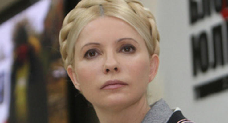 Тимошенко хочет принять Конституцию, которая помешает слиянию власти в одну "дубину"