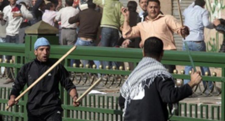 Фотогалерея:  Верблюдов к бою. В Каире начались столкновения сторонников и противников Мубарака