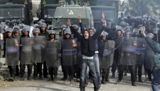 В центре Каира застрелили троих демонстрантов