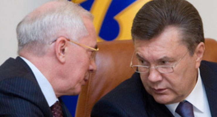 Кабмин может лишиться части полномочий в пользу Януковича