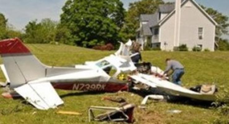 В Сиднее упал одномоторный самолет: экипаж выжил
