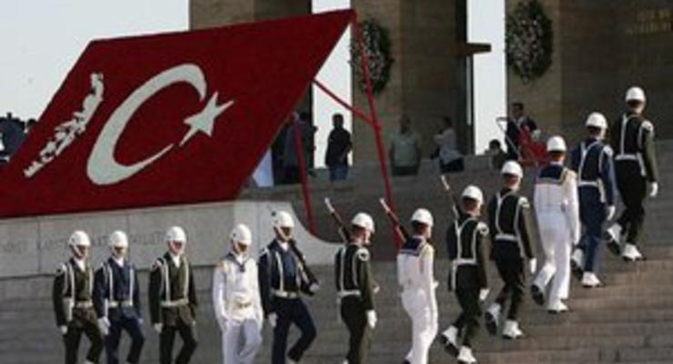 В Турции взяли под стражу 133 высокопоставленных армейских офицера