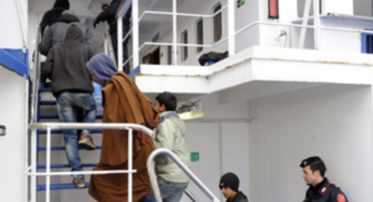 Глава ПАСЕ призвал Италию не высылать иммигрантов назад в Тунис