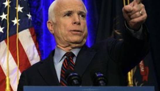 Маккейн назвал события в Египте предупреждением для Путина и Ху Цзиньтао