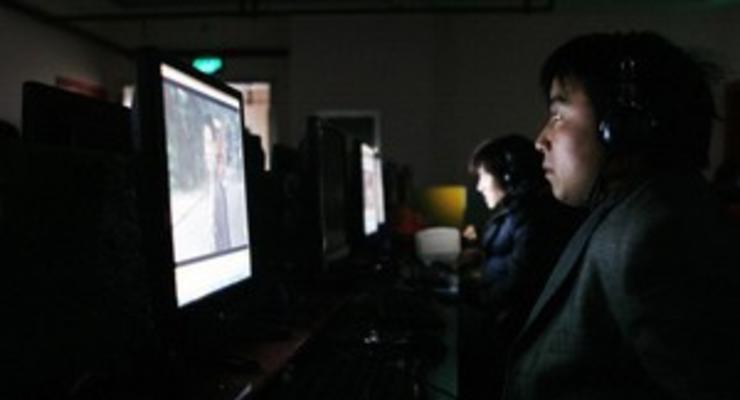 В Пекине скончался мужчина, который месяц провел за компьютером в интернет-кафе