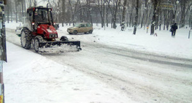 Киевские власти закупят 50 единиц снегоуборочной техники