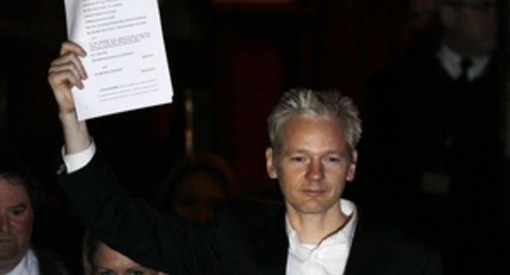 Имя основателя WikiLeaks станет торговой маркой