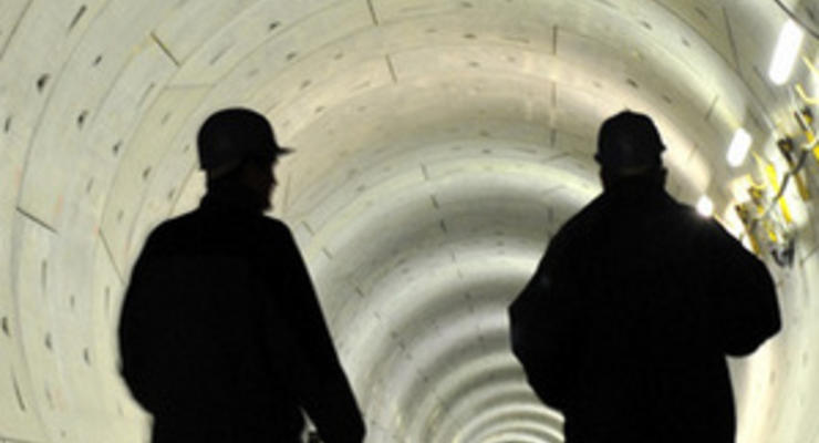 Киевские власти оценивают строительство тоннеля под Днепром в 350 млн евро