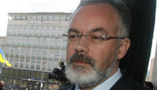 Табачник назвал "политическими инсинуациями" разговоры о закрытии украинских школ