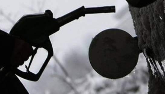 БЮТ: Янукович и Азаров устроили бензиновую вакханалию