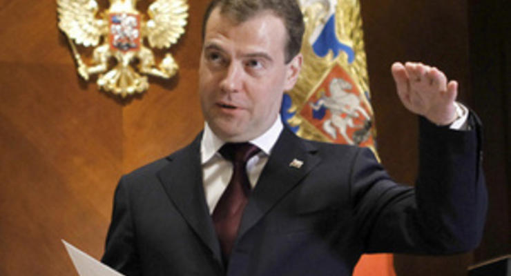 Медведев запретил поставку Ливии всех видов вооружений