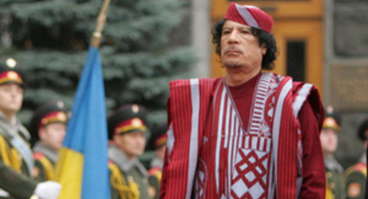 Тарасюк призвал Януковича лишить Каддафи украинских наград