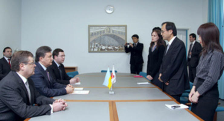 Янукович пригласил в Артек 250 маленьких японцев