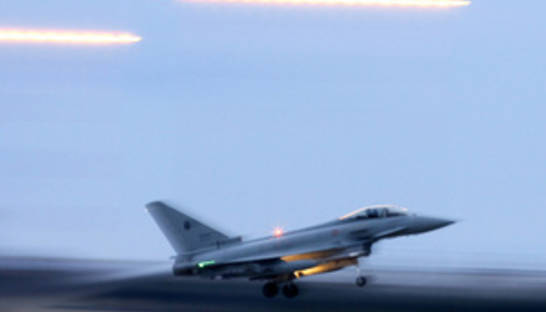 Норвегия возвращает свои истребители из Ливии из-за неясности с командованием